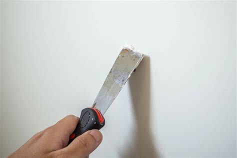 how long for stucco to dry before painting does it matter if you use a squeegee or a brush?